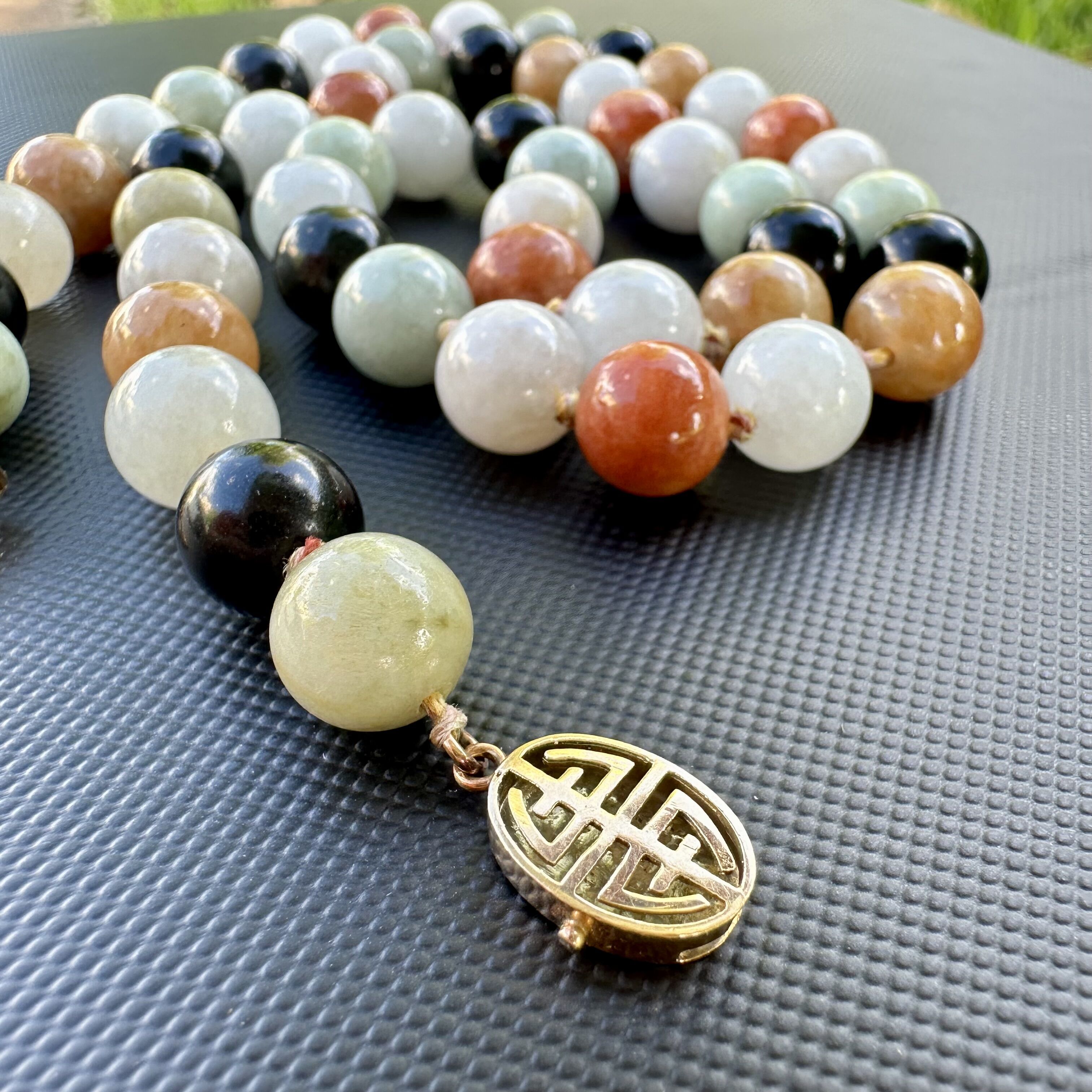 Gump's 9mm Multicolor Jade Necklace with Gump's Signature 14K Yellow Gold Clasp 20"