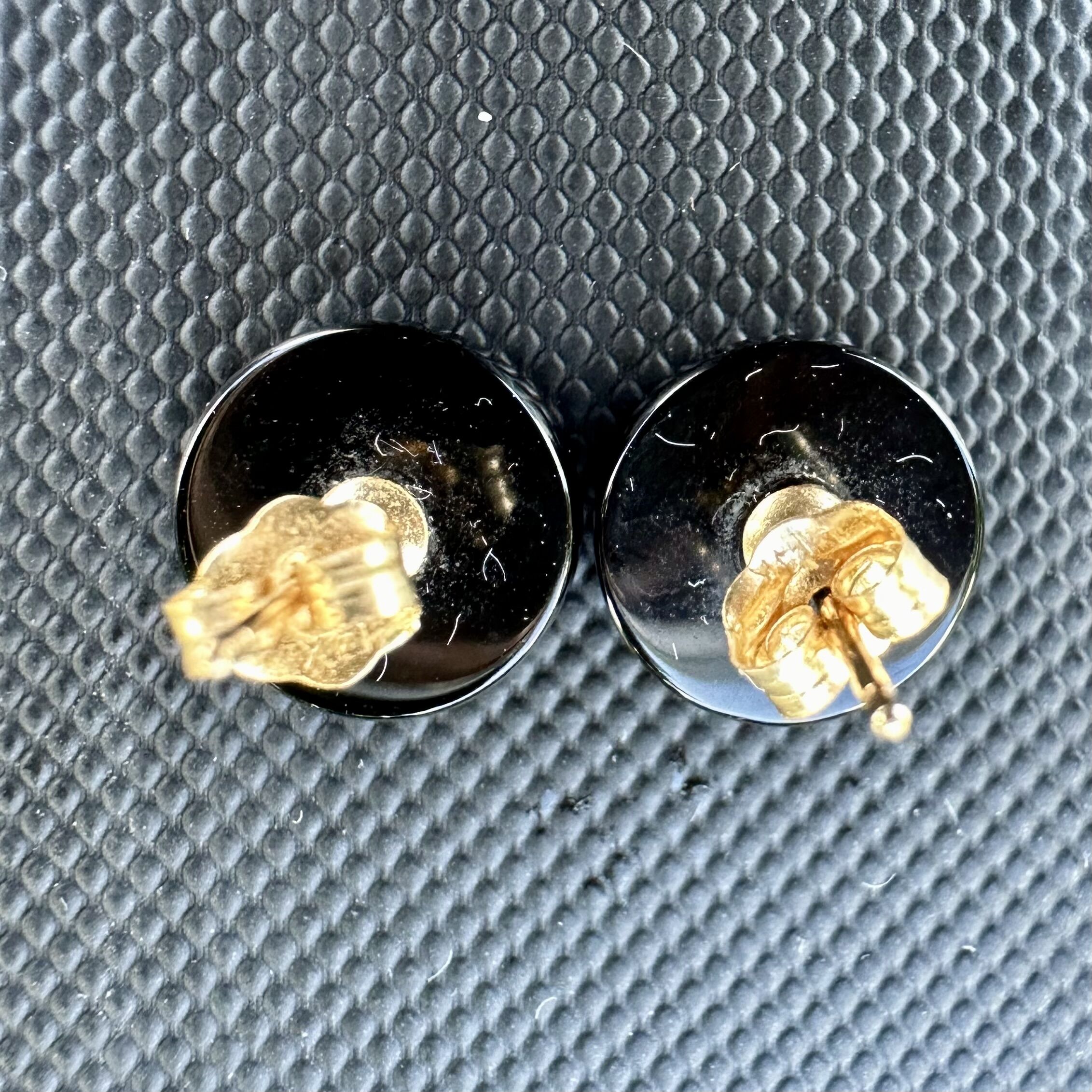 Vintage 14K Yellow Gold Black Onyx Button Stud Earrings with X Cross | Elegant Everyday Jewelry - Image 9