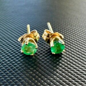 14k Emerald Stud Earrings