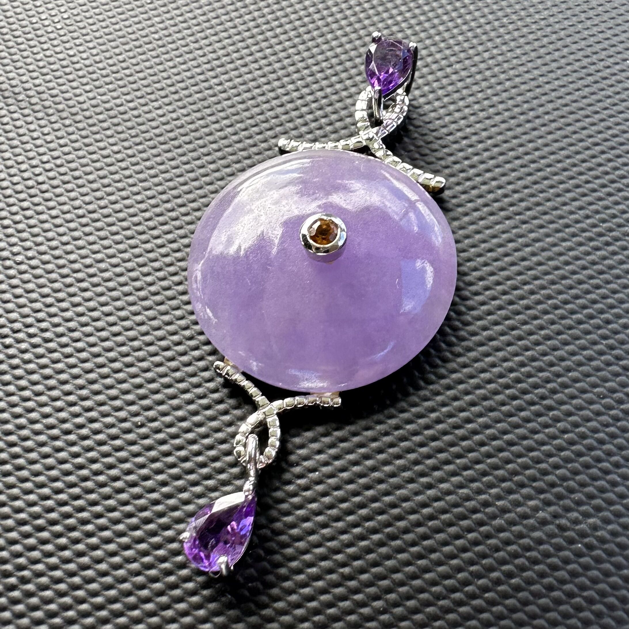 Vintage 14K Translucent Lavender Jade, Amethyst, and Citrine Pendant in White Gold - Image 7