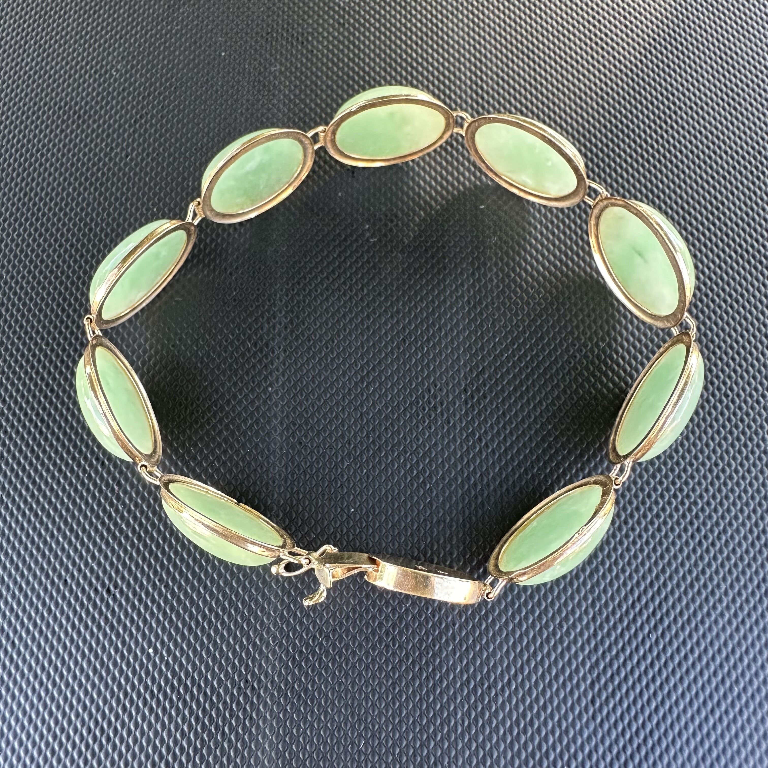 Vintage 14k Apple Green Oval Jade Link Bracelet - Image 6