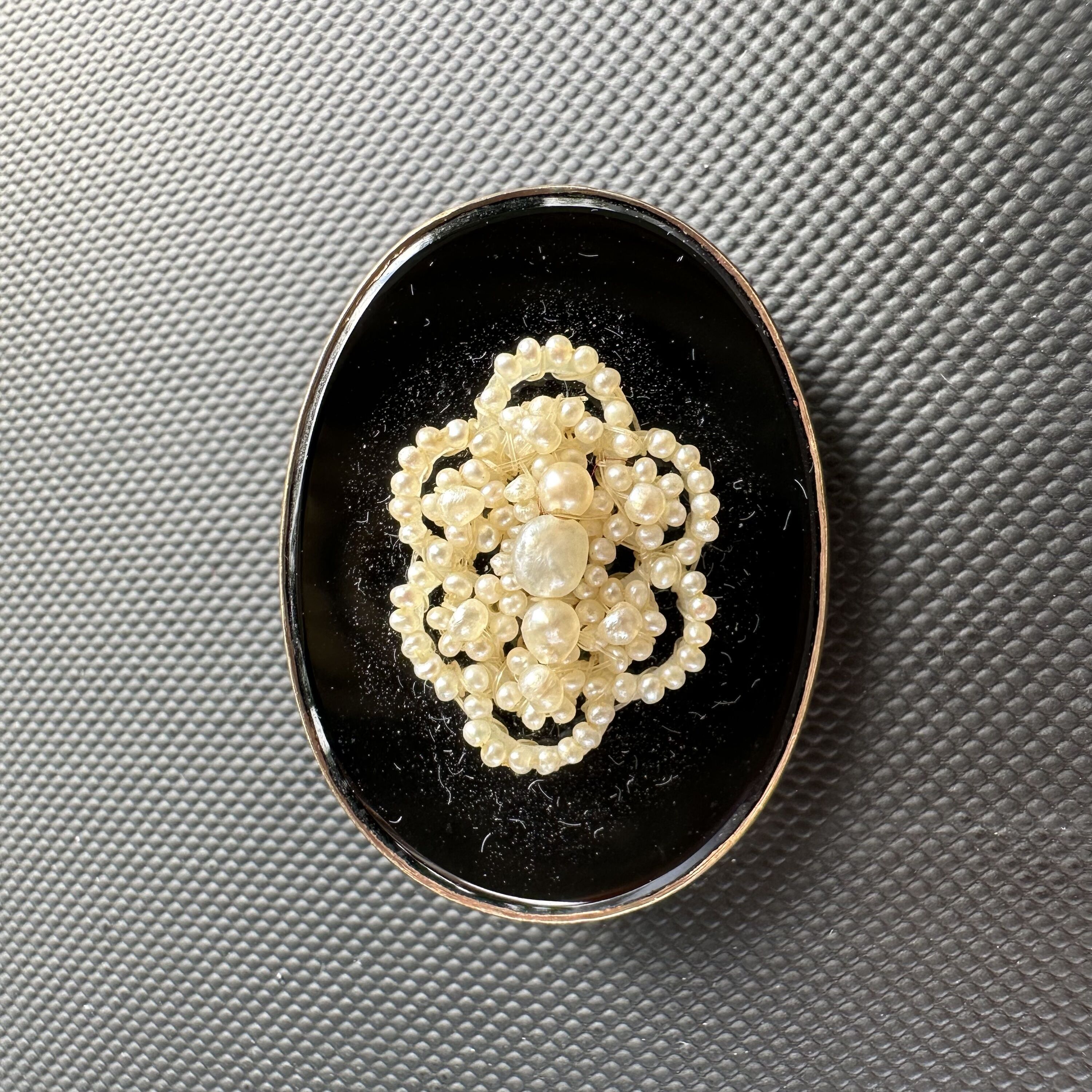 Vintage Black Onyx Seed Pearl Mourning Brooch | Marked 14K - Image 9