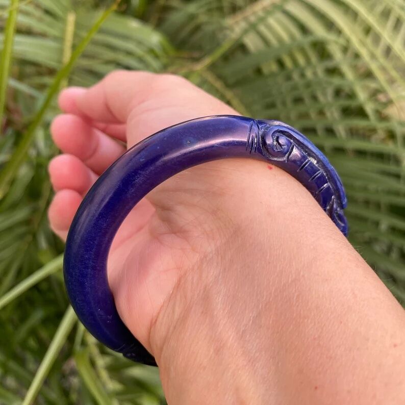 Vintage Carved Royal Blue Lapis Double Headed Dragon Bangle 40.2g - Image 3