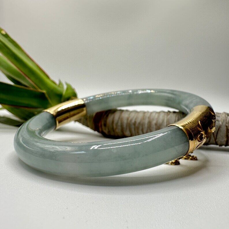 60.5 mm 14K Yellow Gold Hinged Bangle | Translucent Blushish Green Jade - Image 3