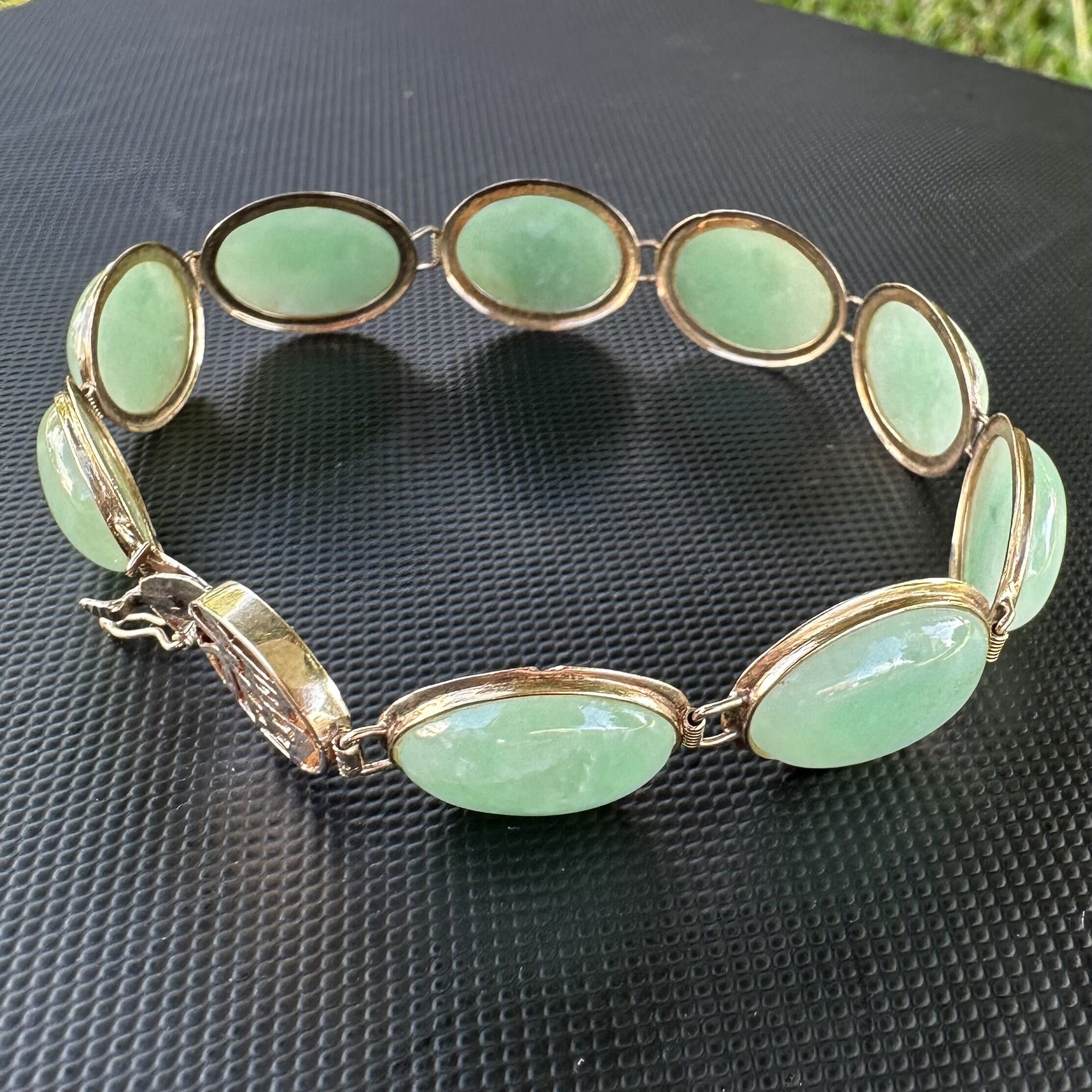 Vintage 14k Apple Green Oval Jade Link Bracelet - Image 5