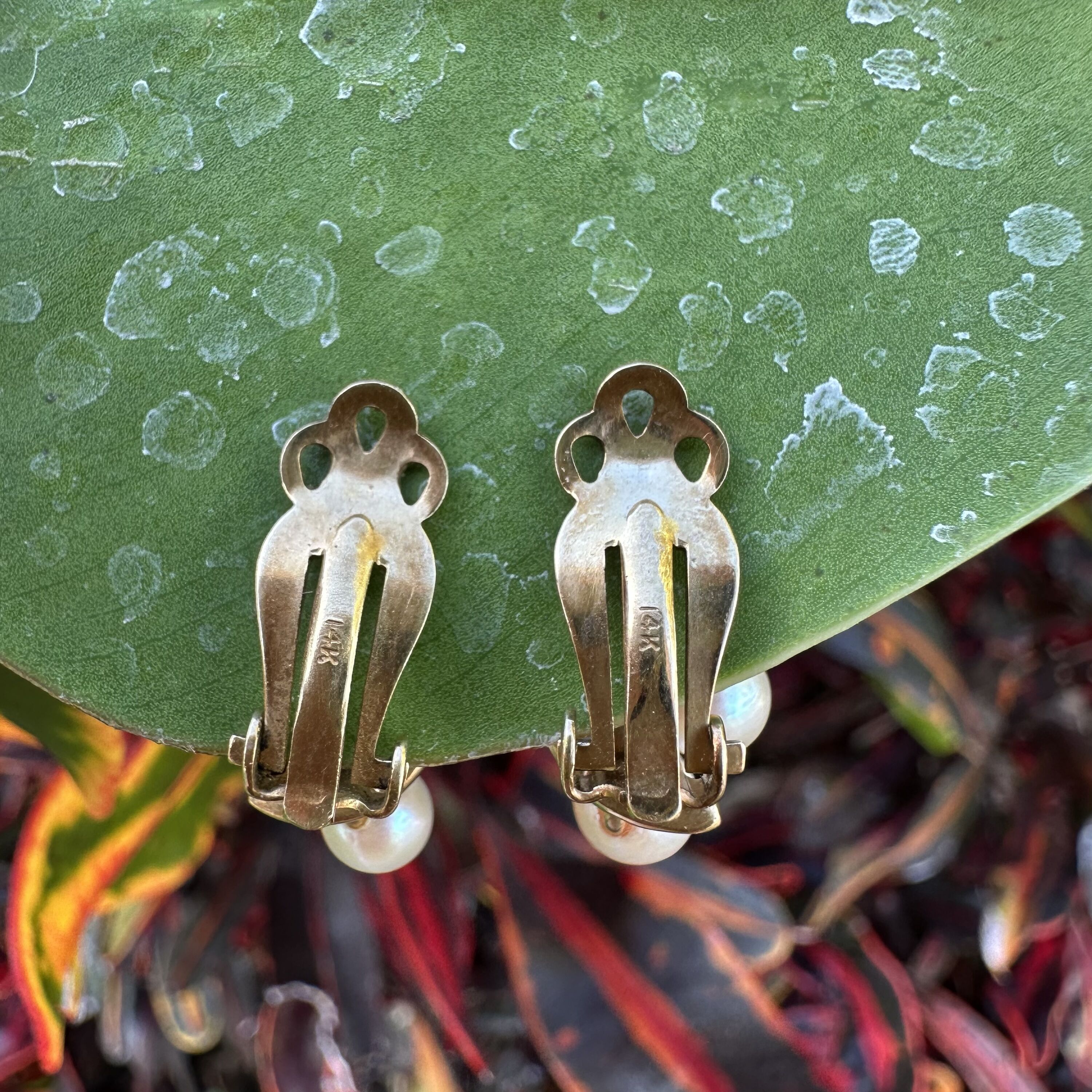 Vintage 14K Yellow Gold Ming’s Pearl Cluster Earrings – Delicate Leaf Design, Estate Jewelry