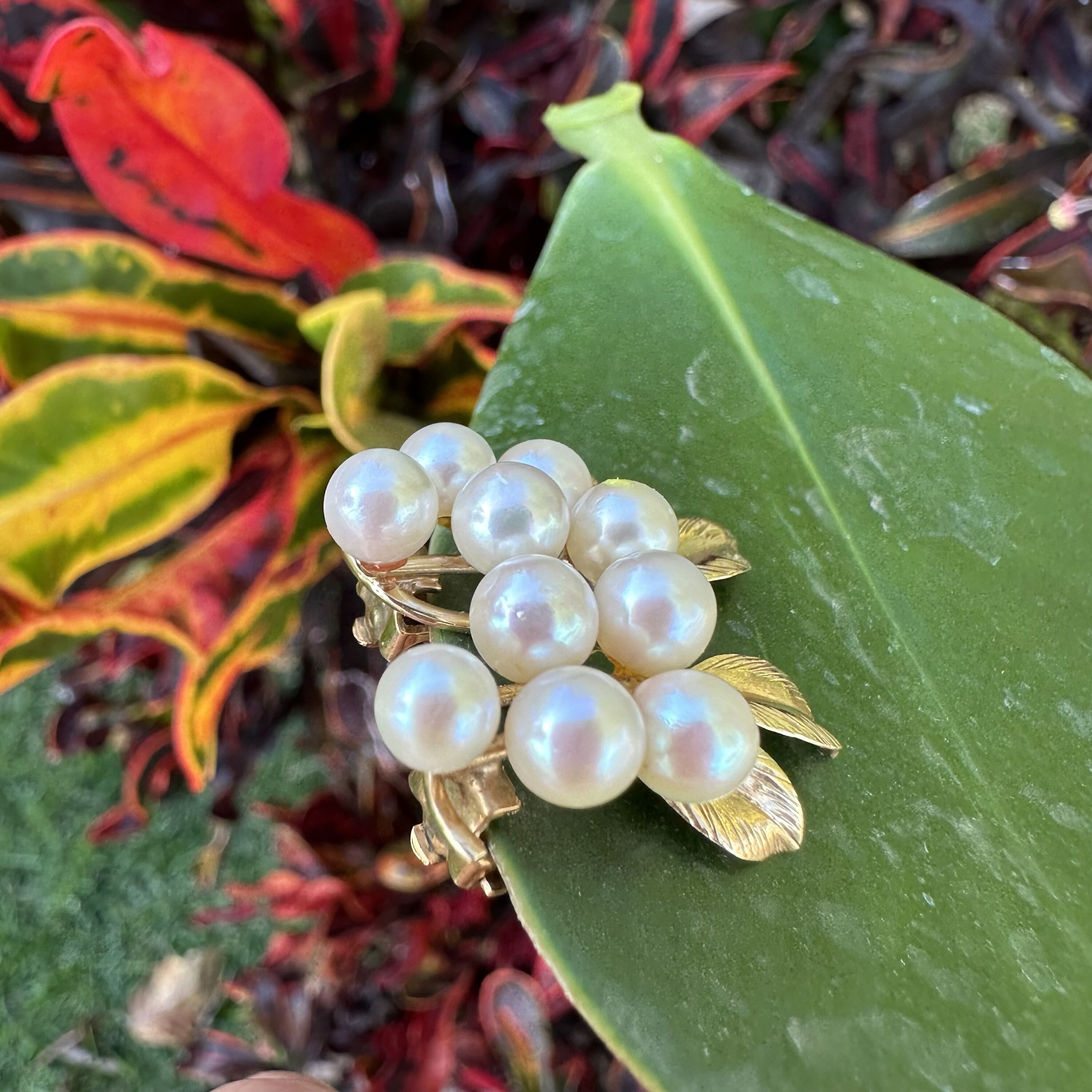 Vintage 14K Yellow Gold Ming’s Pearl Cluster Earrings – Delicate Leaf Design, Estate Jewelry - Image 8